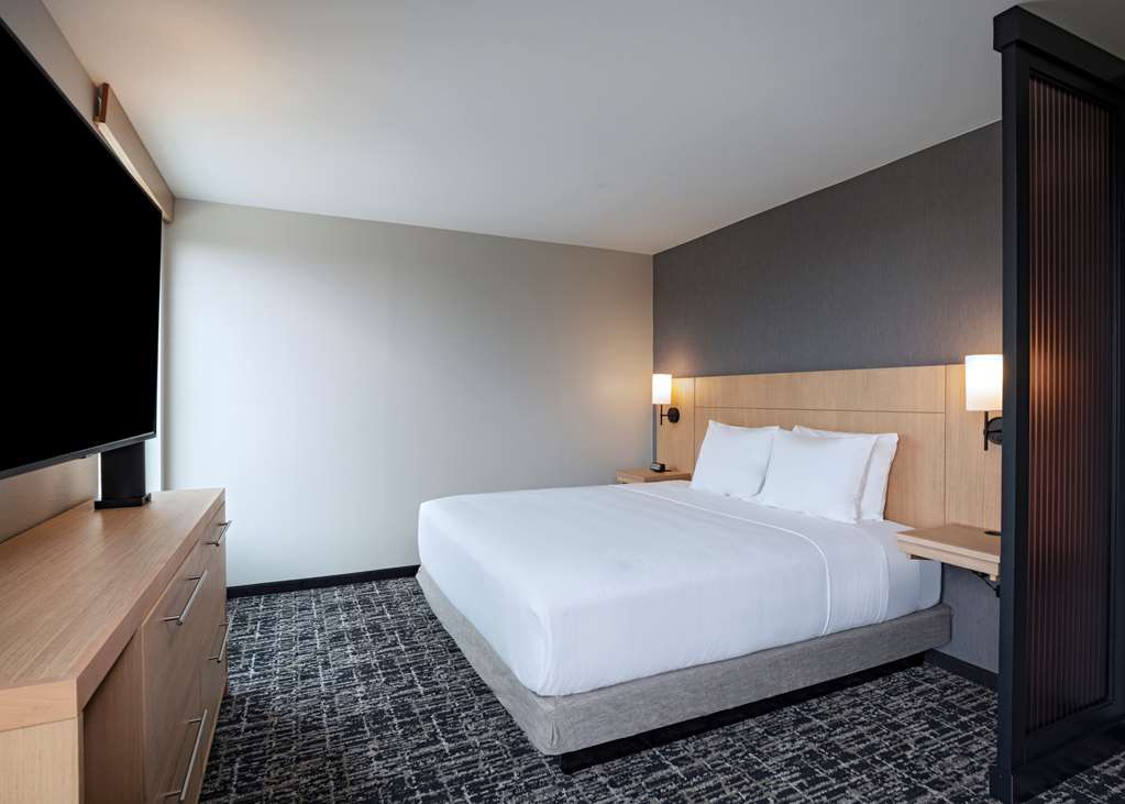 Hyatt Place Austin Lake Travis Four Points - photo 11