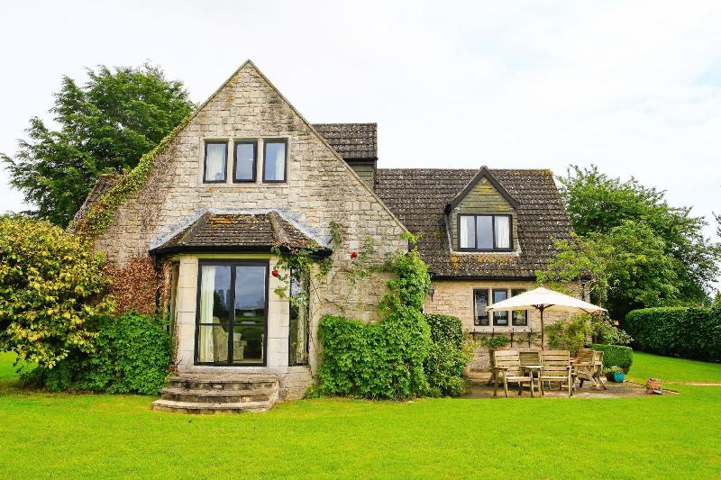 Oxbridge Farm — 4-Star Luxury Hotel in Bridport, United Kingdom