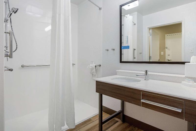 Hampton Inn Mebane - photo 69