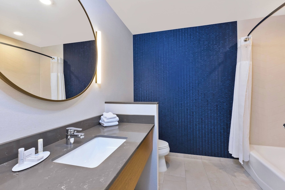 Fairfield Inn & Suites by Marriott Cincinnati Airport South Florence - photo 12
