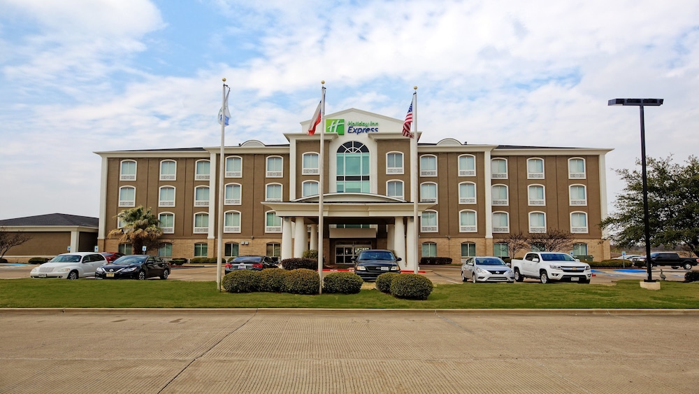 Holiday Inn Express Hotel & Suites Corsicana by IHG in Corsicana, United States