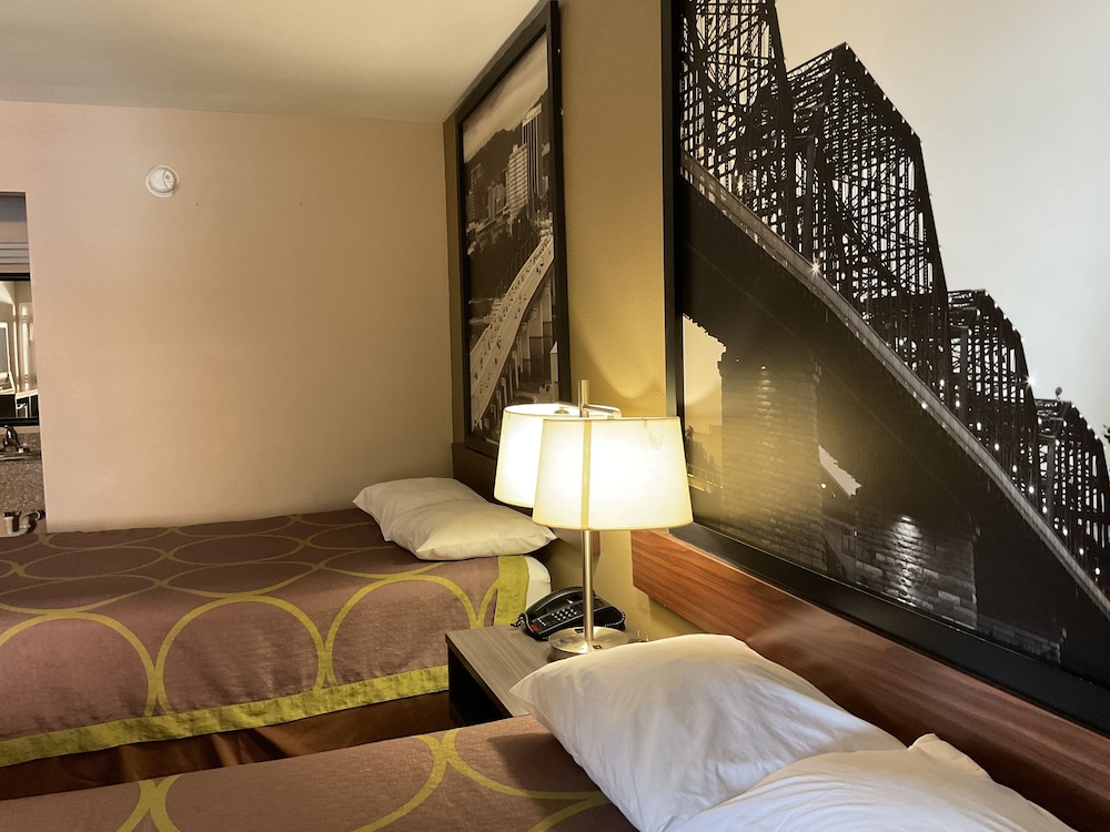 Super 8 by Wyndham Chattanooga East Ridge - photo 17