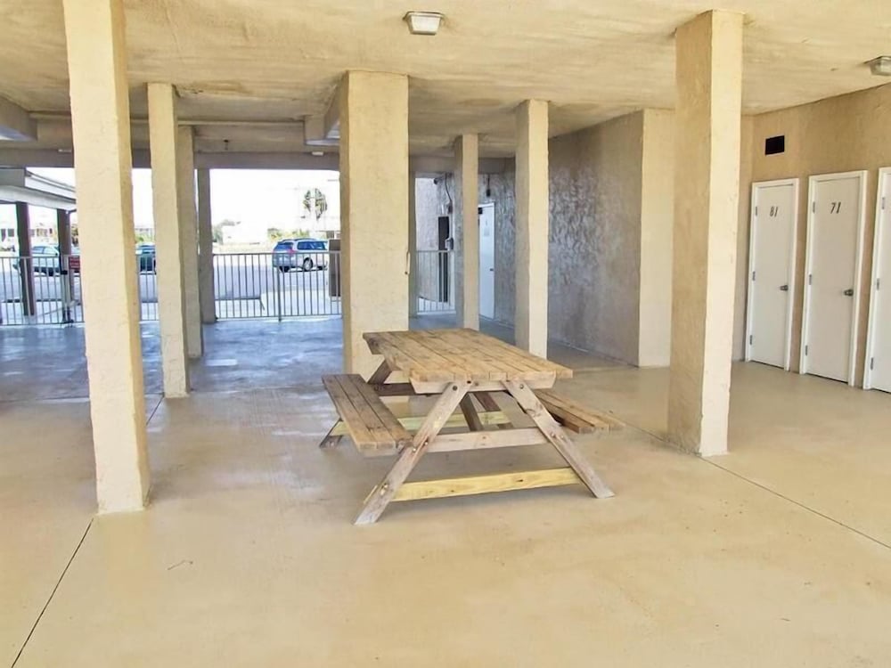Edgewater 41 - photo 43
