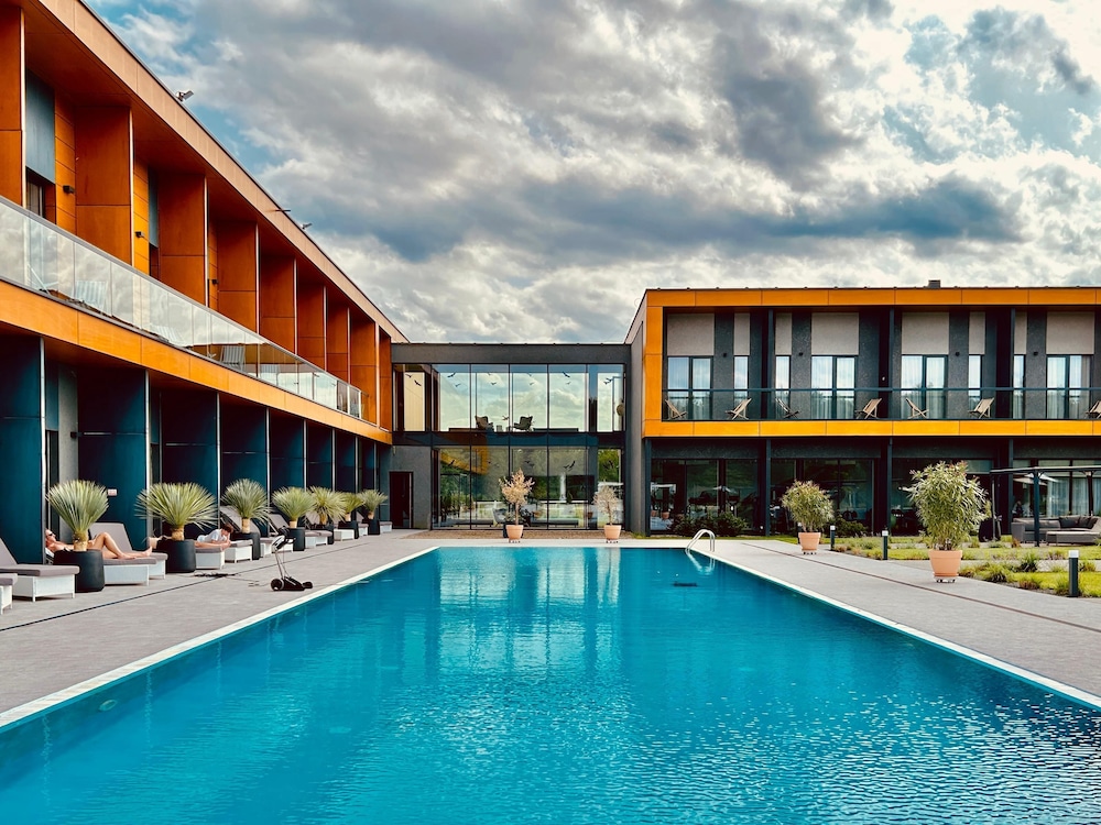 Hotel Bonifacio Spa Sport Resort — Sochocin