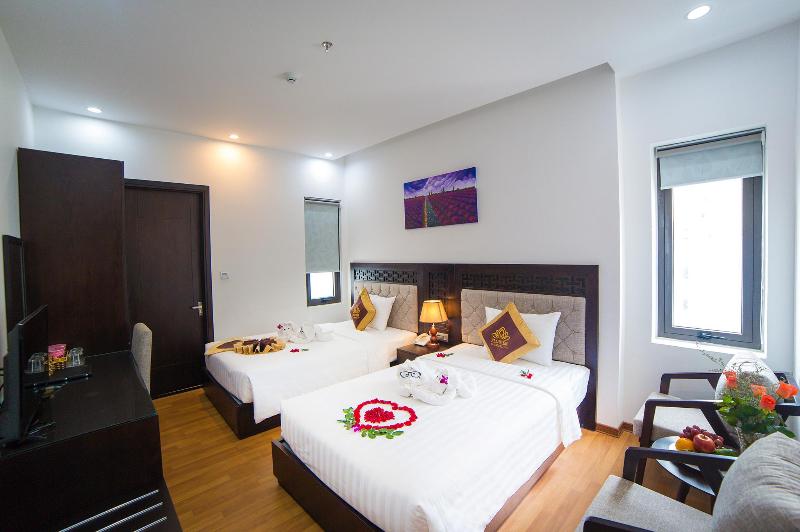 Flower Hotel - carbon neutral hotel in Da Nang