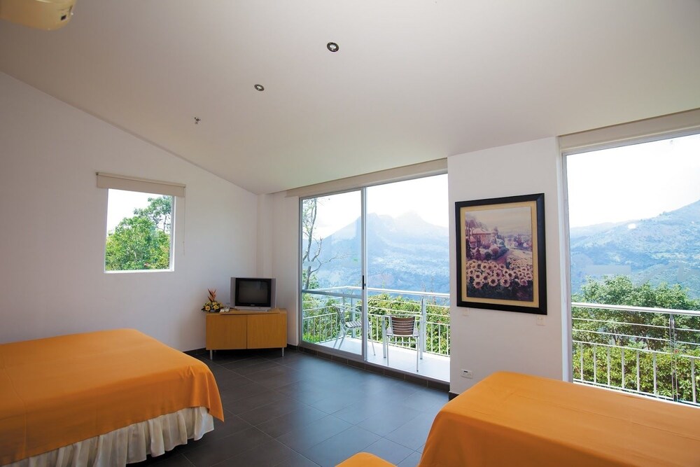 Hotel Madaura in Fusagasuga, Colombia