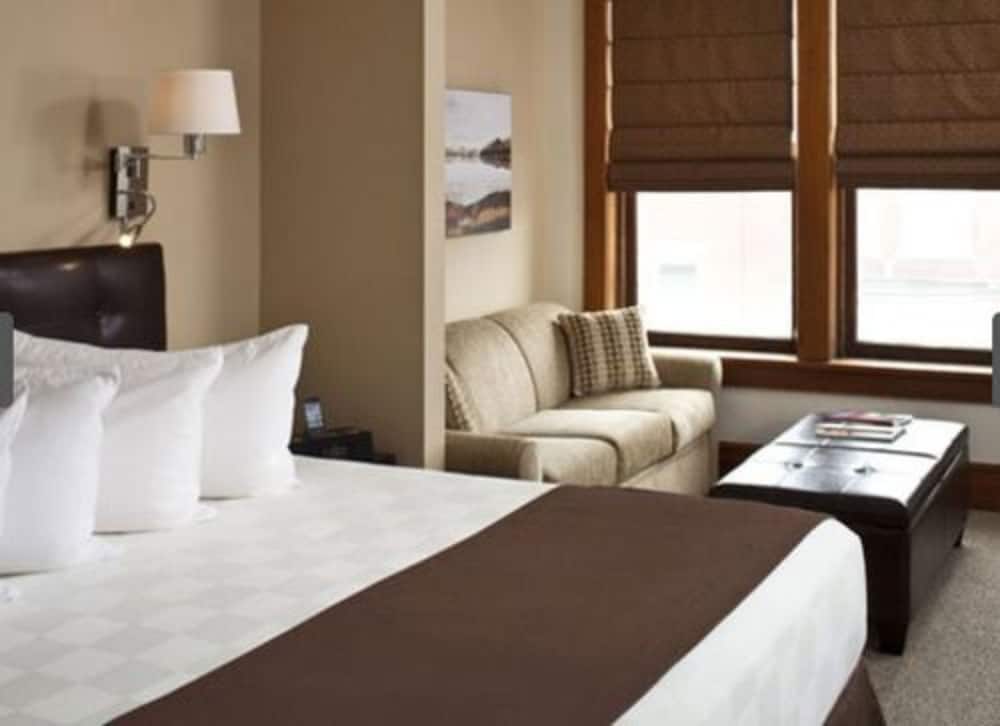 The Barlow Hotel - photo 8