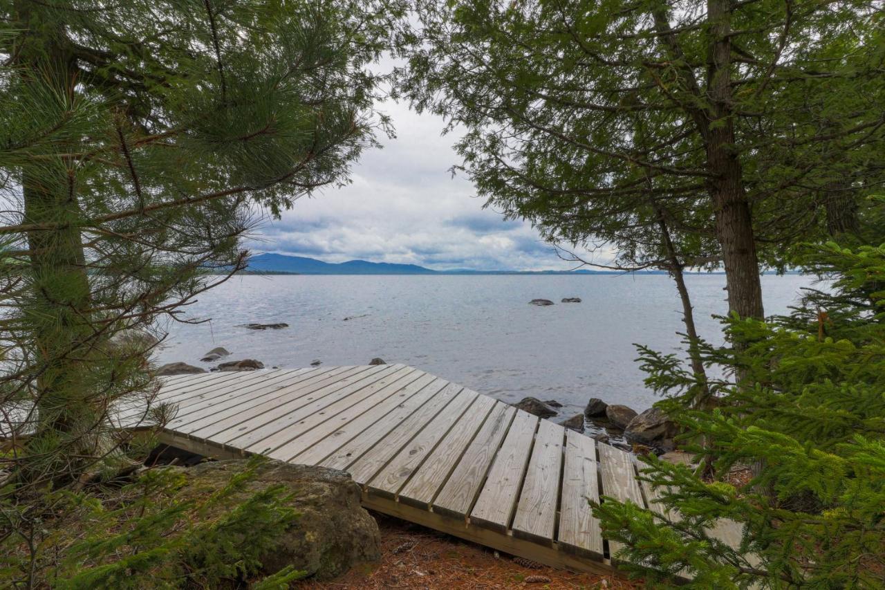 Lorax Lane in Highland Heights, United States