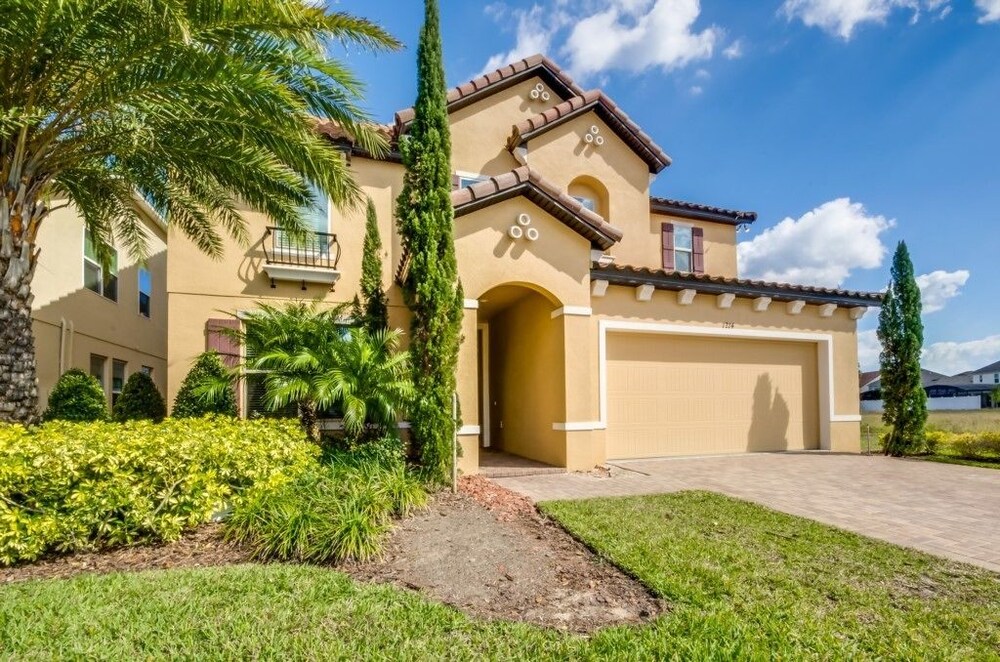 Westhaven 1214 Seven Bedroom Villa with Private Pool — 4-Star Luxury Hotel in Davenport, United States