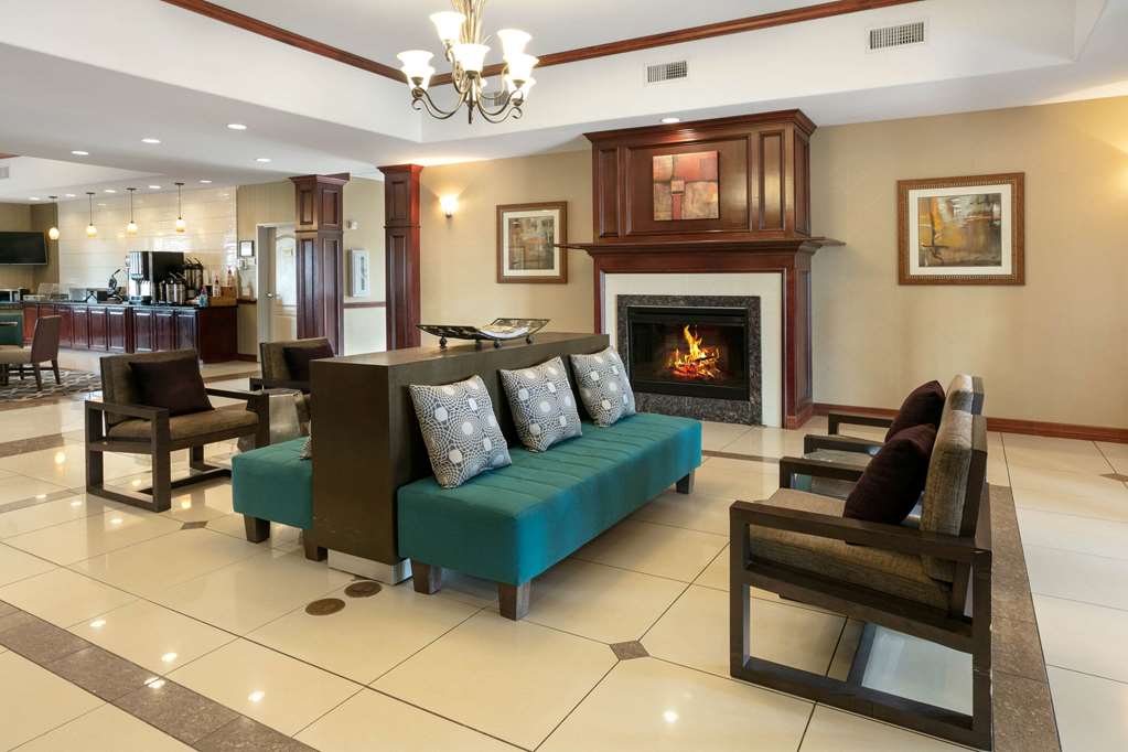 La Quinta Inn & Suites by Wyndham Lindale - photo 5