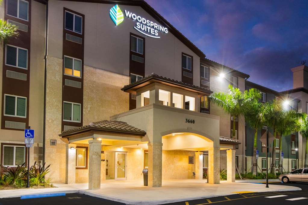 WoodSpring Suites Miramar - photo 8