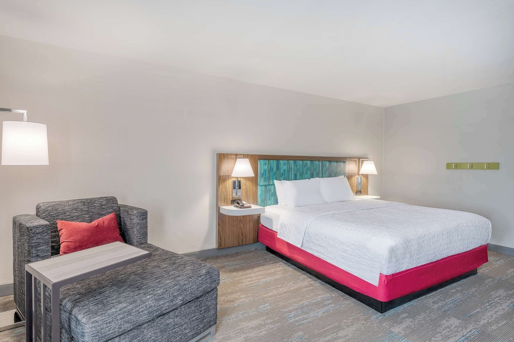 Hampton Inn New Philadelphia - photo 9