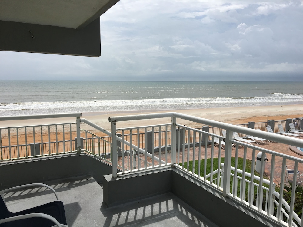 Arya Blu Inn & Suites - photo 30