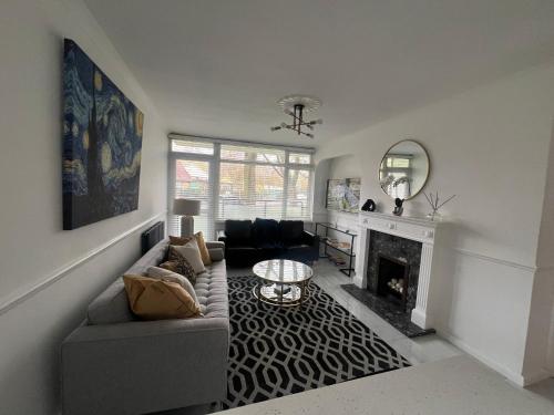 Clapham Oasis: Relax & Explore — 4-Star Luxury Hotel in London, United Kingdom