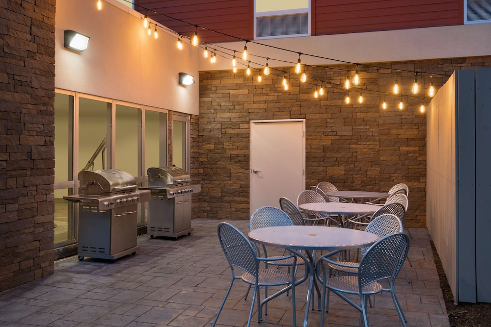 Home2 Suites by Hilton Roanoke VA - photo 38
