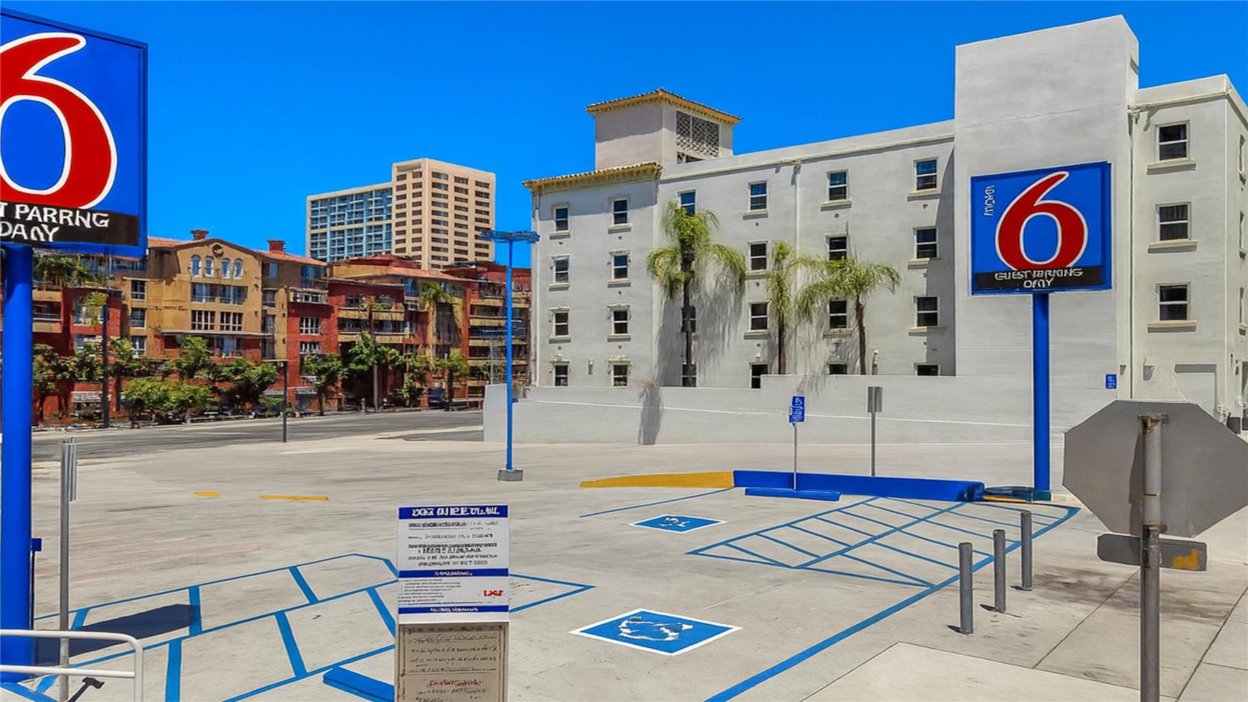 Motel 6 San Diego CA Downtown - photo 9