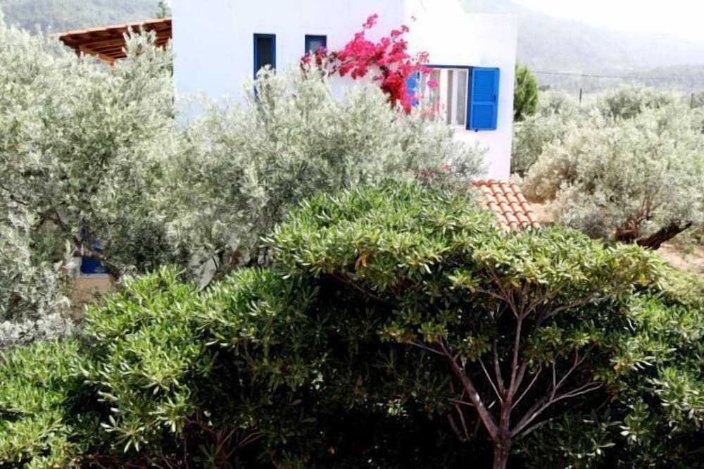 Katerina's Bungalows — hotel in Limni