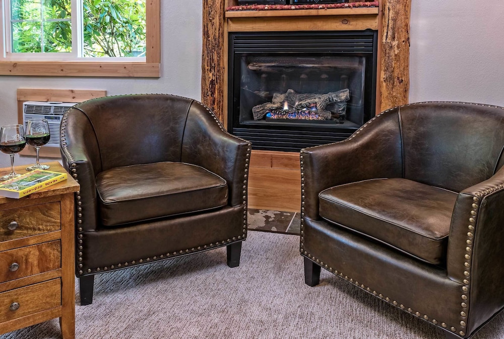 Carson Ridge Luxury Cabins - photo 31