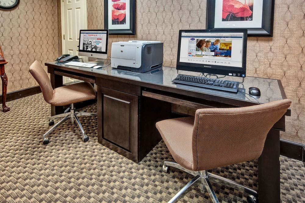 Hampton Inn by Hilton Clarksville - photo 37