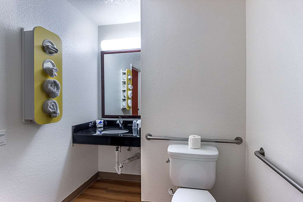 Motel 6 Fresno CA - photo 26