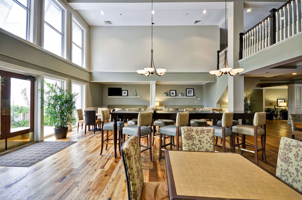 Hampton Inn & Suites Charleston Mt. Pleasant Isle Of Palms - photo 35