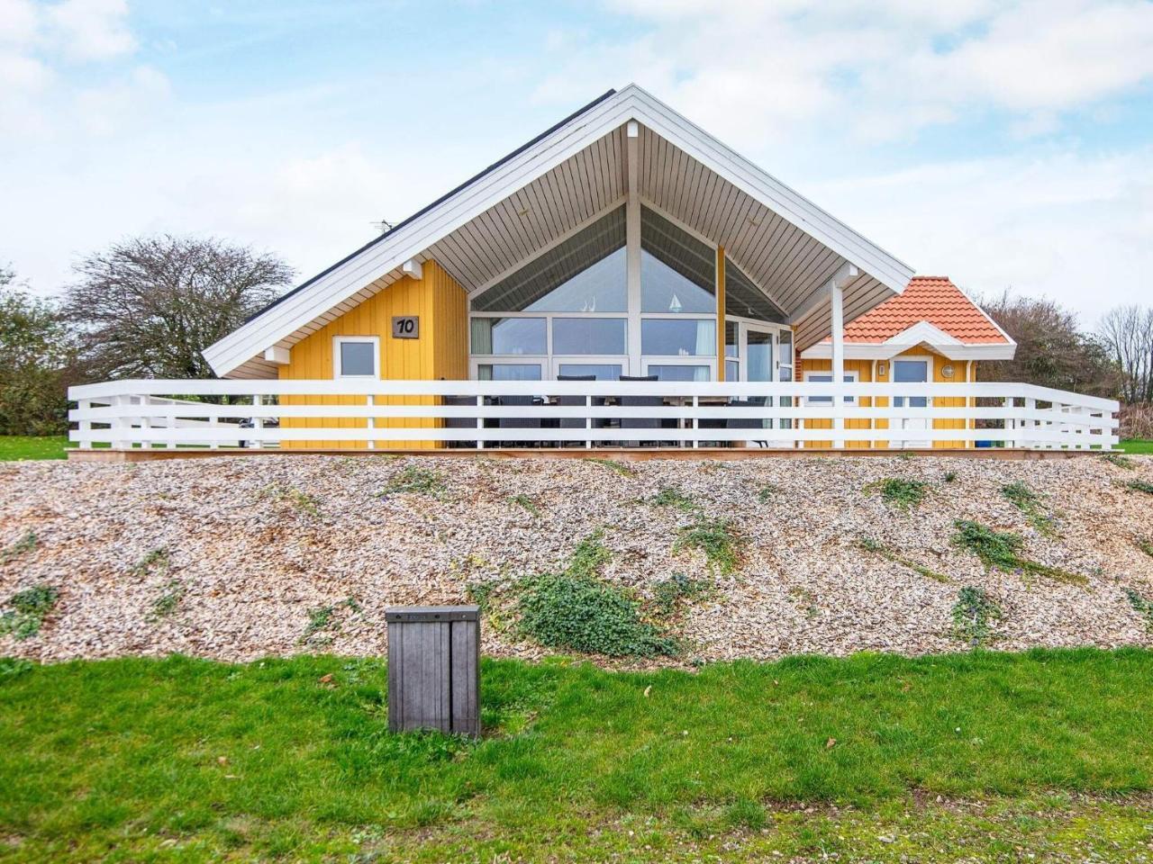 8 person holiday home in Nordborg By Traum — 4-Star Luxury Hotel in Nordborg, Denmark