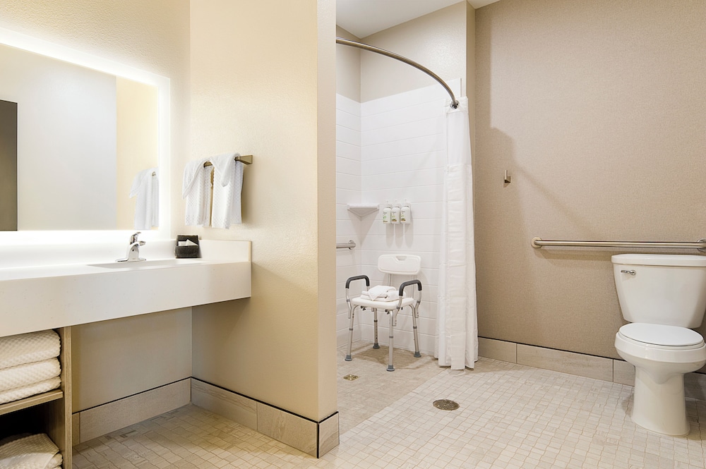 ClubHouse Hotel & Suites Rapid City - photo 26