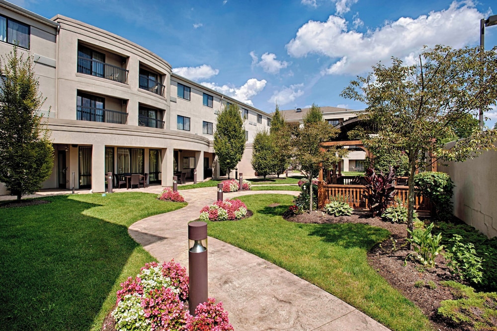 Courtyard by Marriott Wall at Monmouth Shores Corporate Park - photo 39