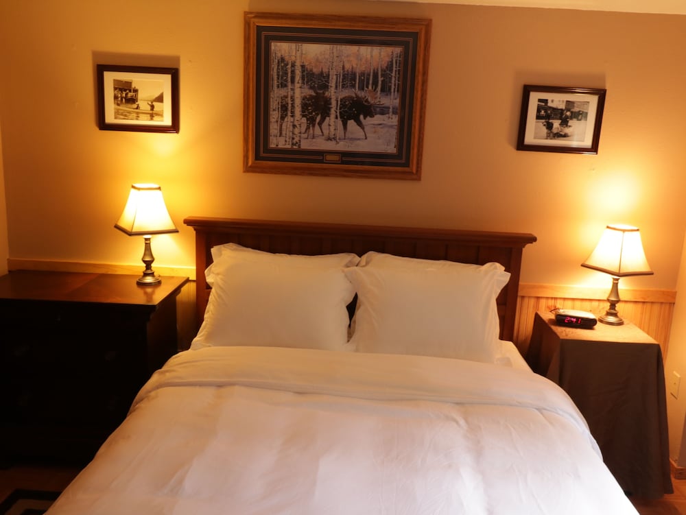 Alaska Dreamin' Lodging - photo 7