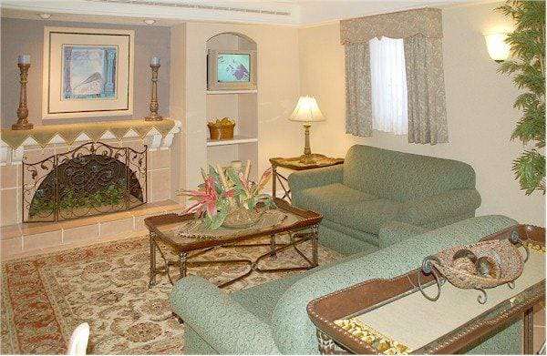 La Quinta Inn Tampa Bay Pinellas Park Clearwater - photo 6