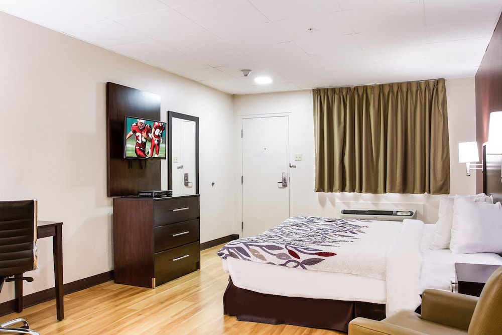 Red Roof Inn York Downtown in York, United States