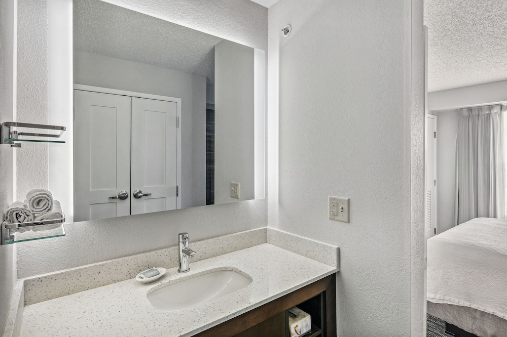 Residence Inn by Marriott Anchorage Midtown - photo 12