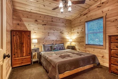 Ooglie Bear Hot Tub WIFI Free Attraction Tickets - photo 17