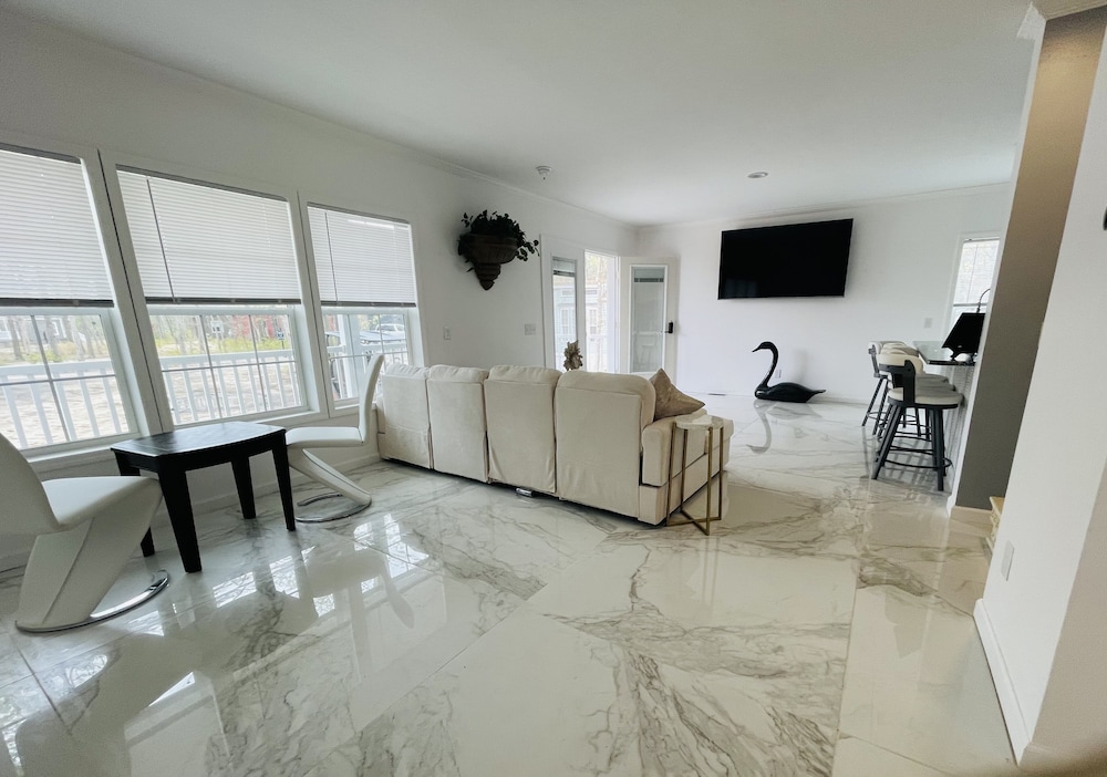 Swan Lake Resort Rentals - photo 108