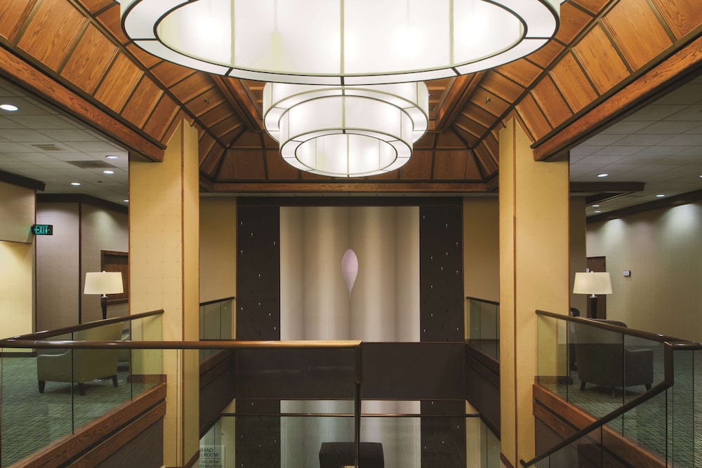 DoubleTree by Hilton Omaha Downtown - photo 3