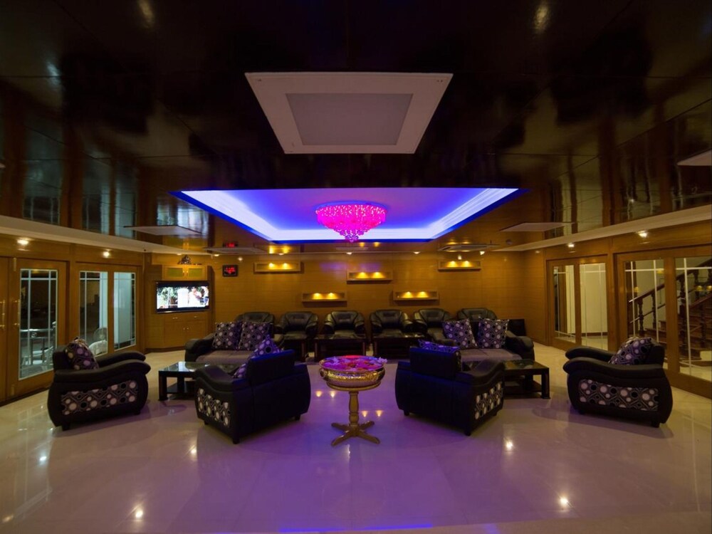 Hotel Pvk Grand in Dindigul, India