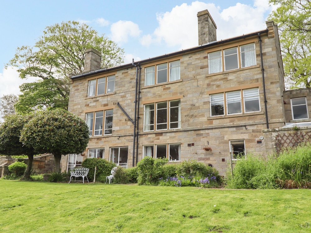 The Garden Apartment — 4-Star Luxury Hotel in Whitby, United Kingdom