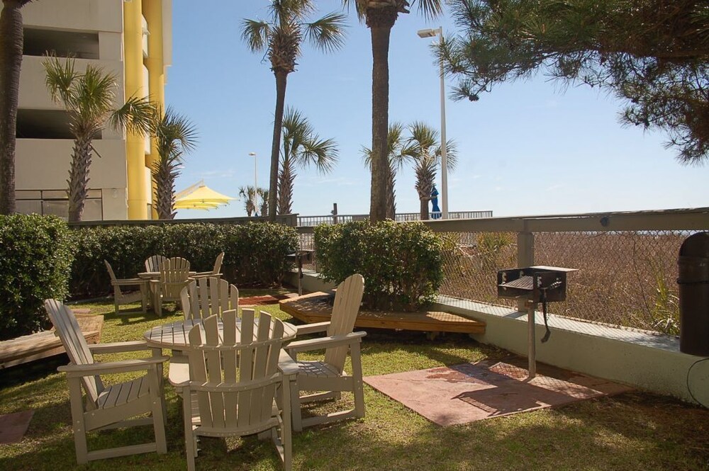 Shoreham Towers 2c 3 Bedroom Condo by RedAwning - photo 17