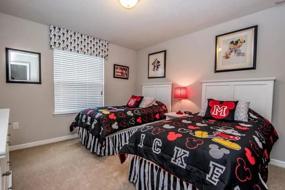 8961 Rhodes Street 6 Bedrooms 3 Bathrooms - photo 24