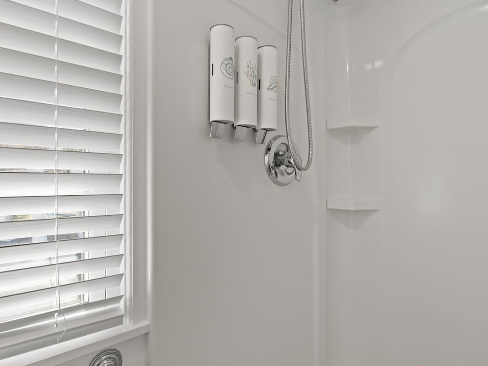 The Seagrove Suites & Guest Rooms - photo 48