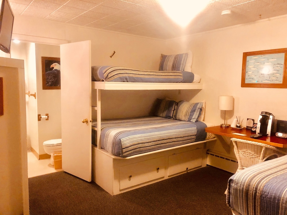 Driftwood Inn and Seaside Lodges - photo 58