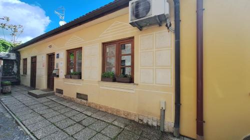 Apartmani Ivančica — 4-Star Luxury Hotel in Varazdin, Croatia