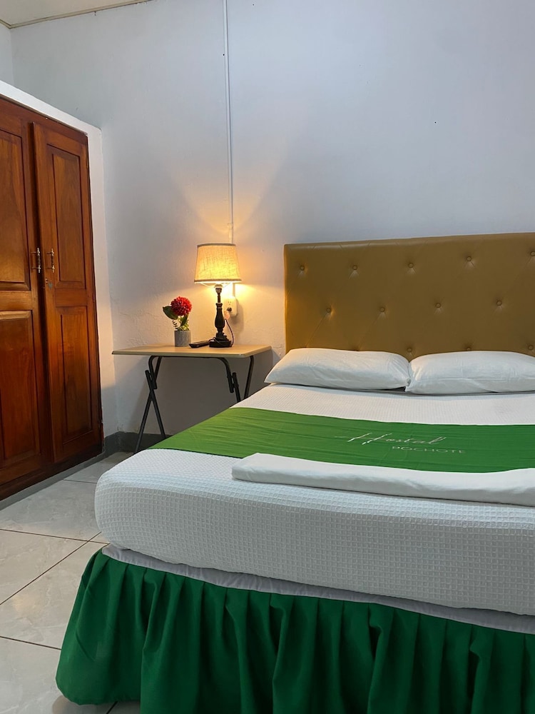Hostal Pochote — Leon — photo 4