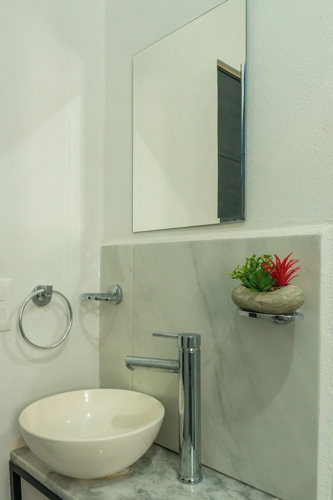 Your Perfect Getaway In Acapulco 20424039 — La Sabana