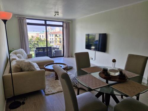 Island Club apartment in Century City 305 Ibiza — 4-Star Luxury Hotel in Cape Town, South Africa