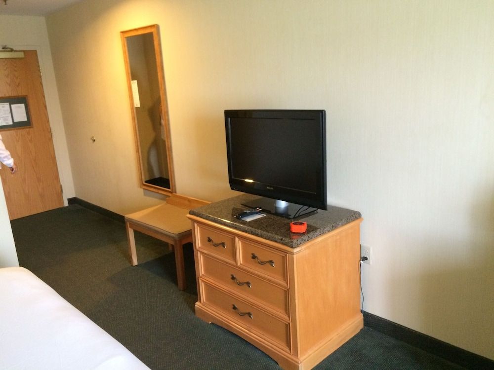 The Ship Motel - photo 20