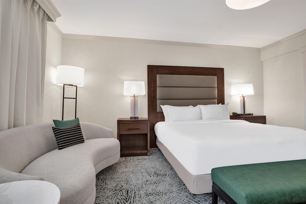 Hilton Arlington National Landing - photo 57