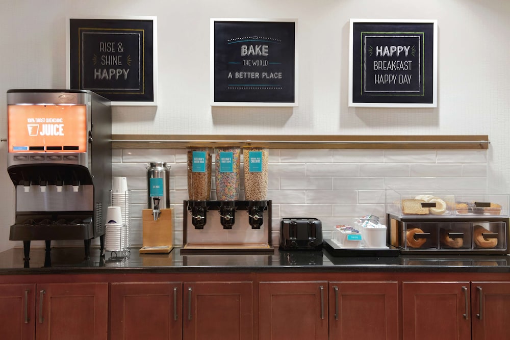 Hampton Inn Easley - photo 46