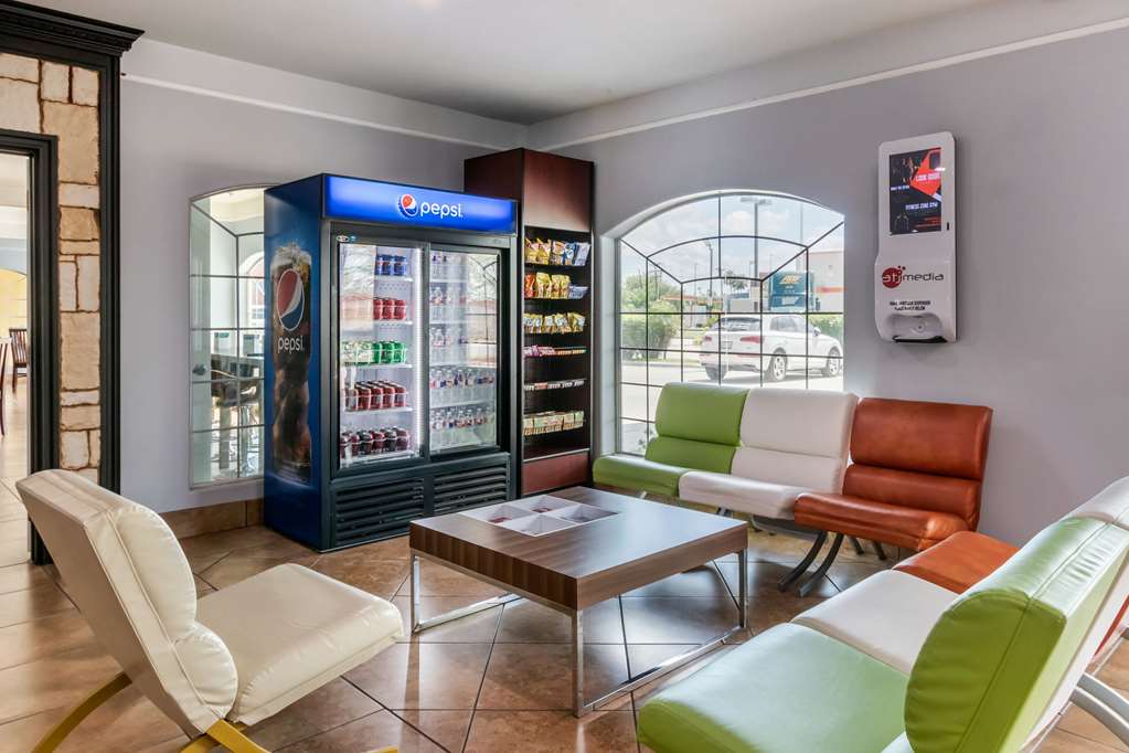 Quality Inn & Suites at The Outlets Mercedes Weslaco - photo 4
