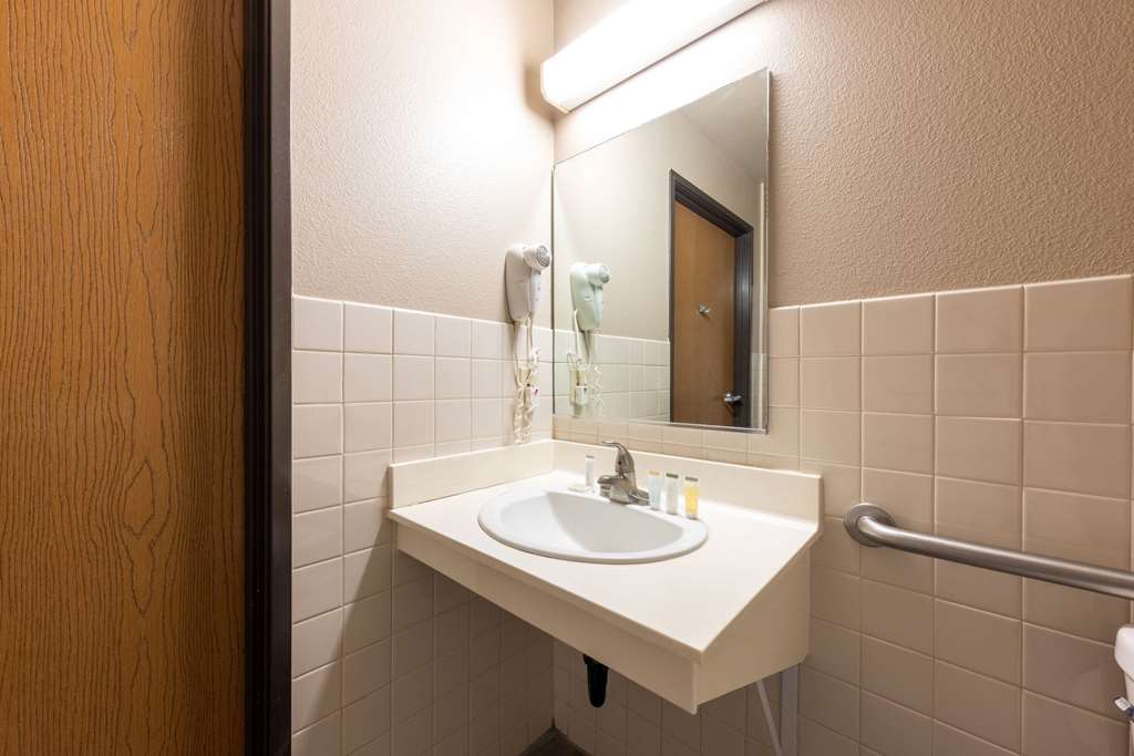 Super 8 by Wyndham Quartzsite AZ - photo 10